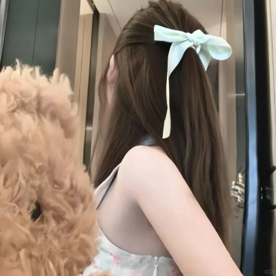 重生后，开局给校花一香蕉皮