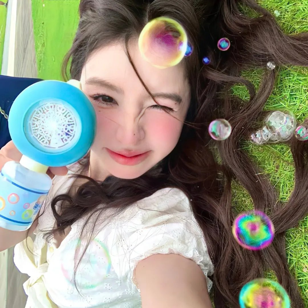 穿书后我靠手镯攻略前任